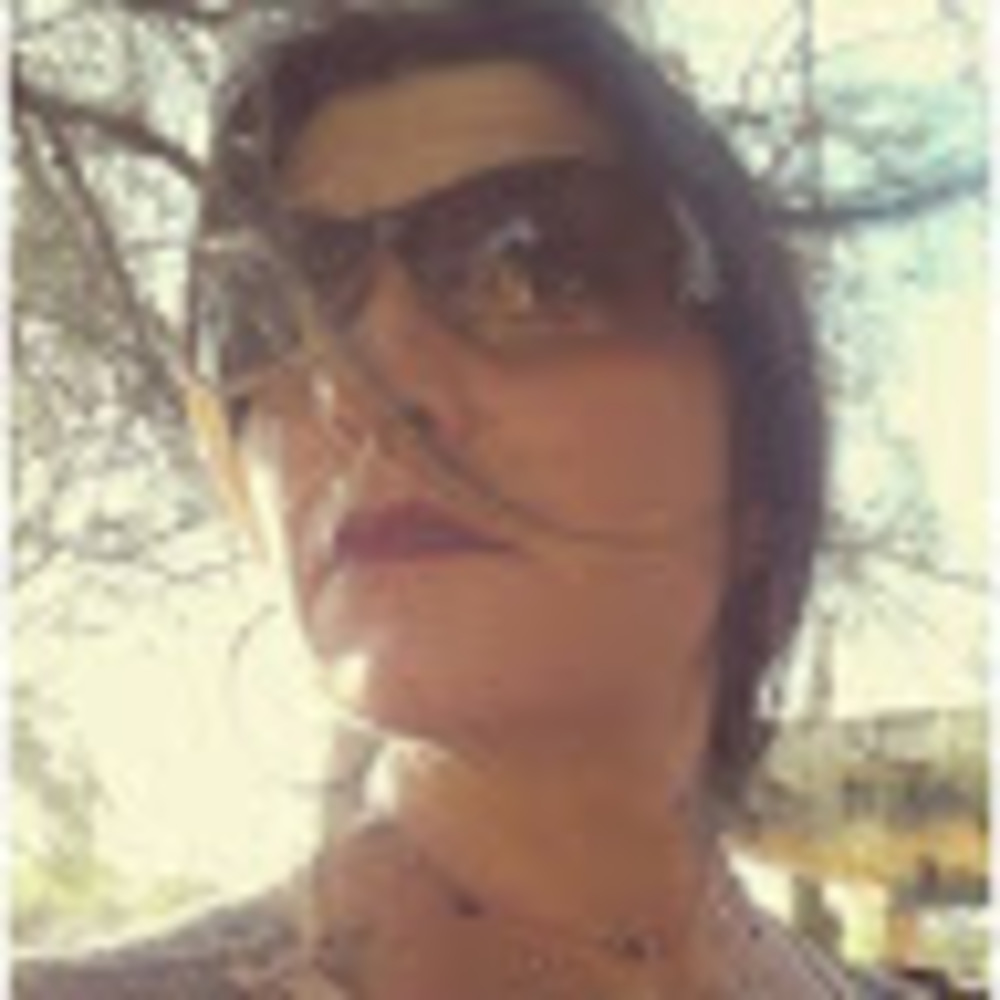 Meet your Posher, Adrienne